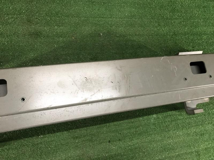 Усилитель передний Land-Rover Defender 2 L663 (2019-н.в.)