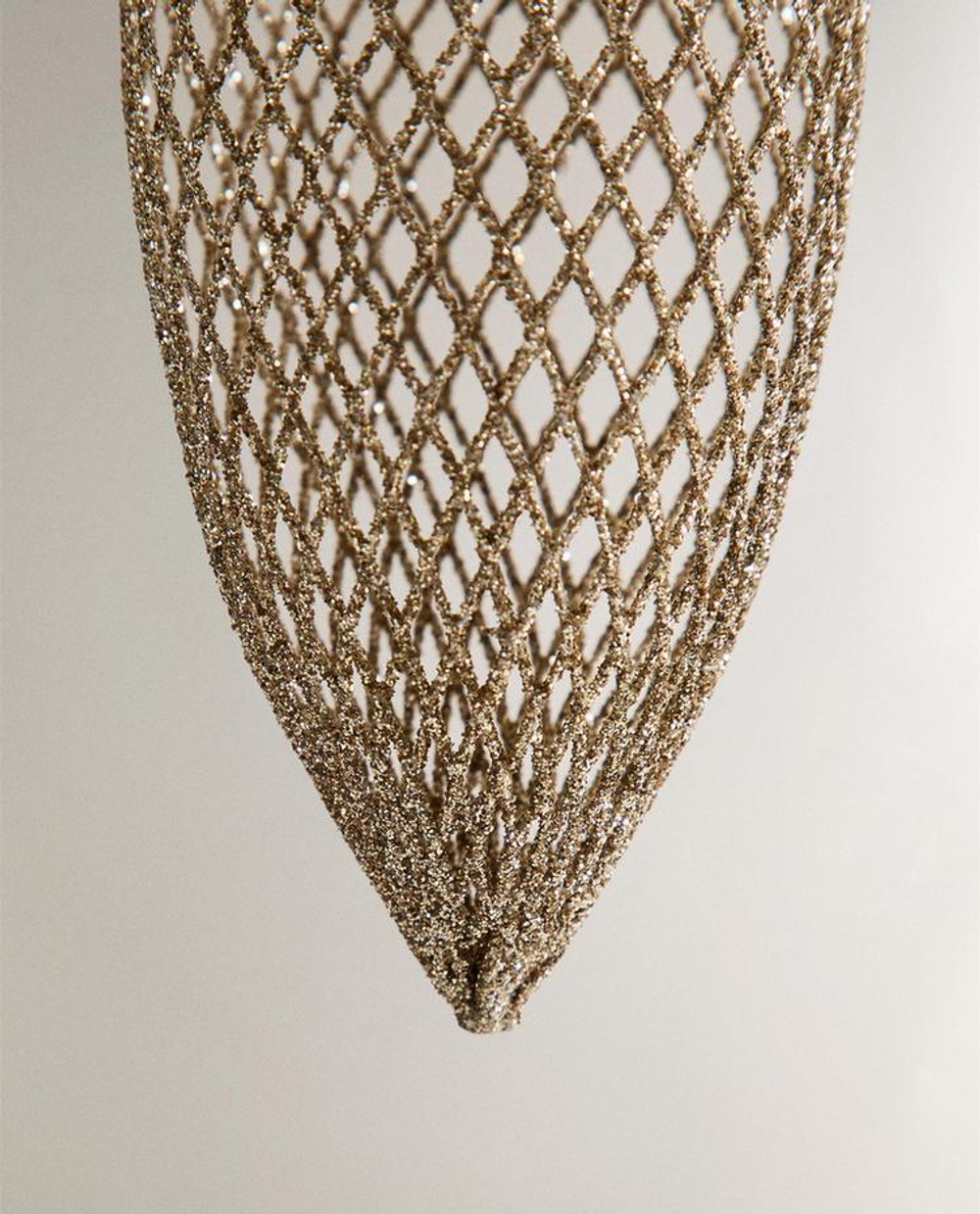 ZARA HOME СЕТЧАТЫЙ ЕЛОЧНЫЙ ШАР ВЫТЯНУТОЙ ФОРМЫ, СЕРЕБРЯНЫЙ