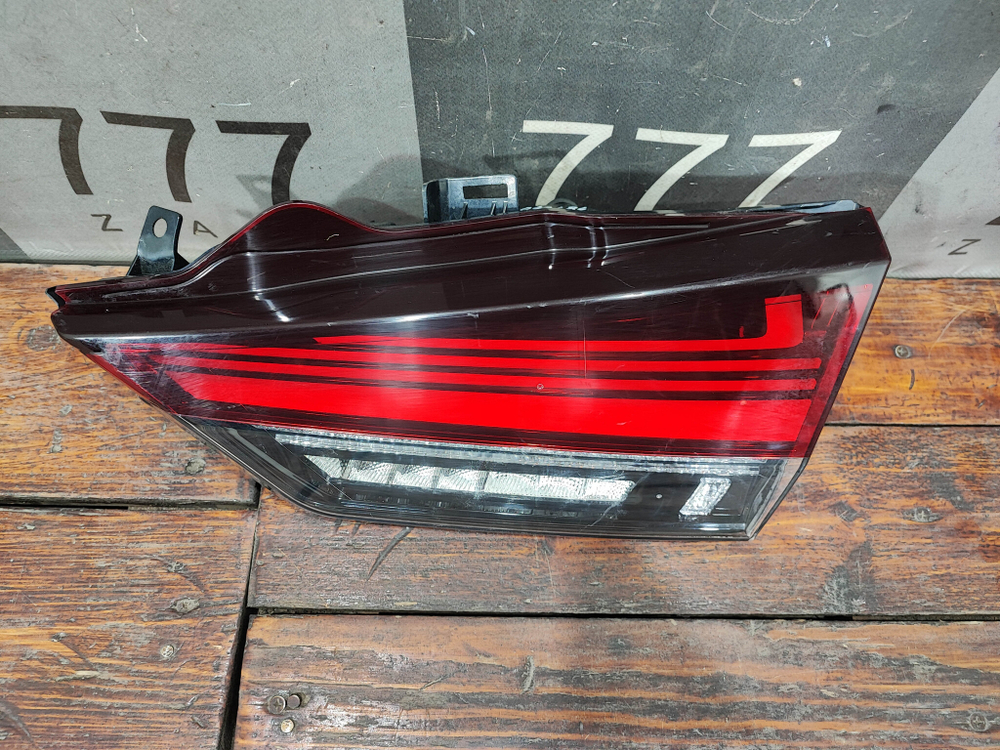 Фонарь задний правый Lexus RX 4 19-22 Б/У Оригинал 8158048300
