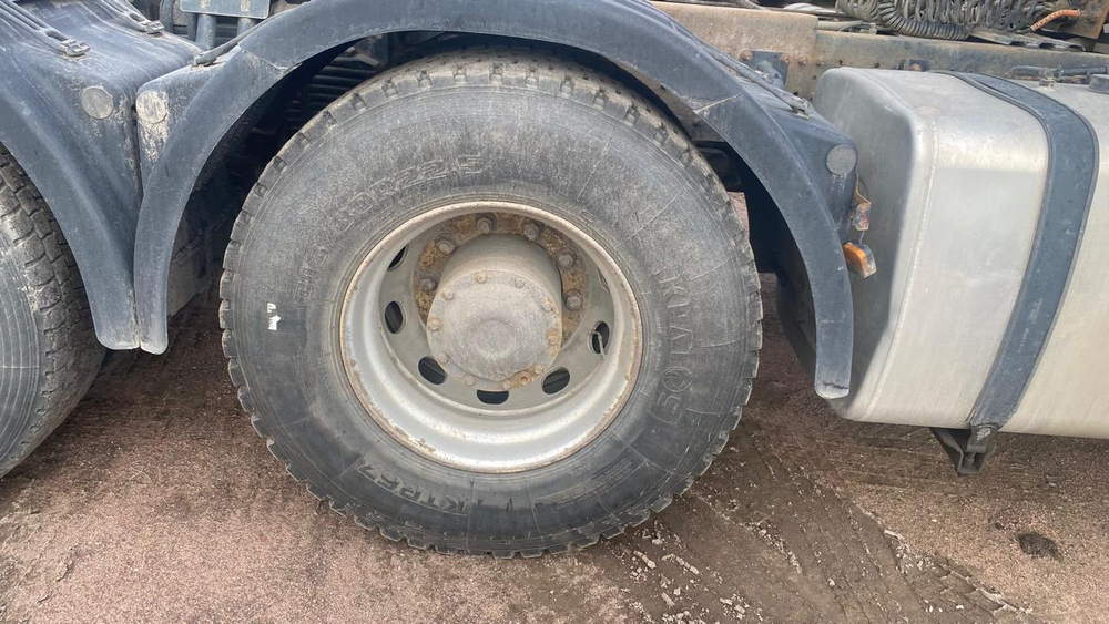 Shacman (Shaanxi) SX* 6x4 Седельный тягач SX42584V324 (Дизельный, 11,6 л, 423 л.с., МТ)