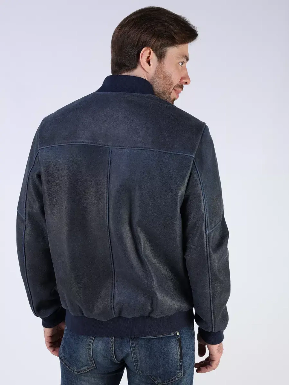 Кожаная куртка демисезонная бомбер