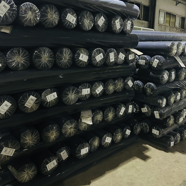 Выбор ткани и материалов для пошива мерча: как не ошибиться и получить качественный результат