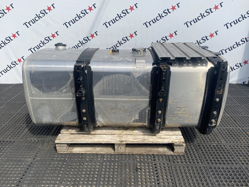 Бак топливный 800 L 2023 год.