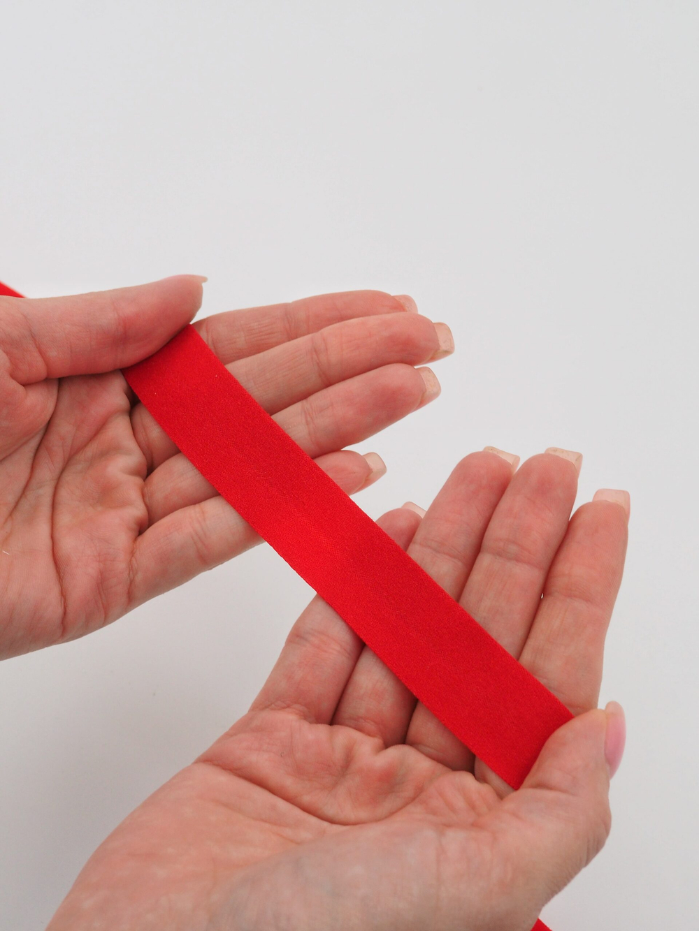 Бейка эластичная красная матовая ширина 20 мм