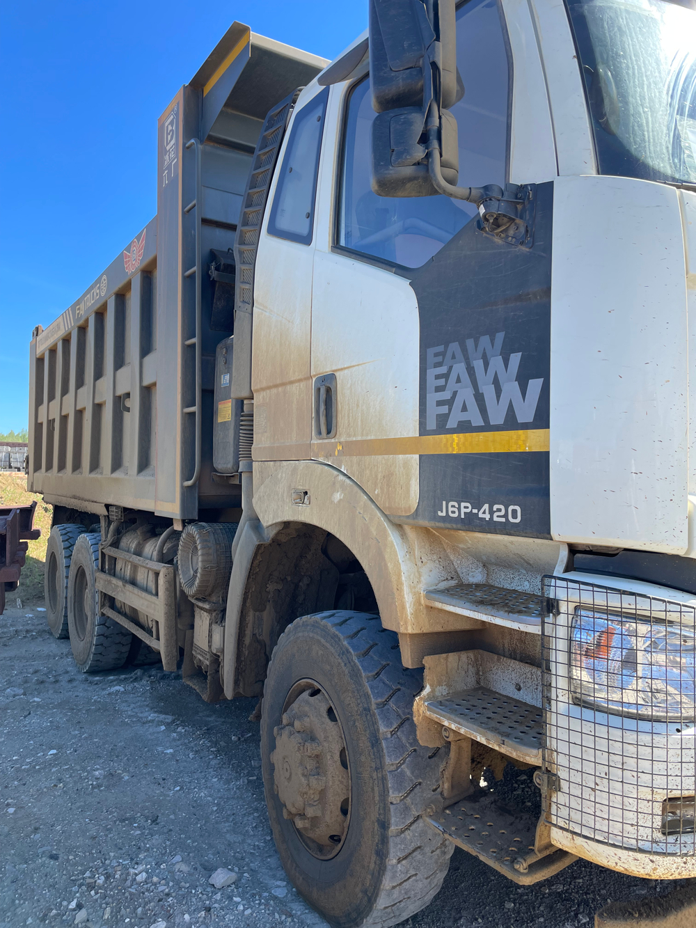 FAW J6 6x6 Самосвал CA3250P66K24L1TE5 (Дизельный, 11,1 л, 420 л.с., МТ)