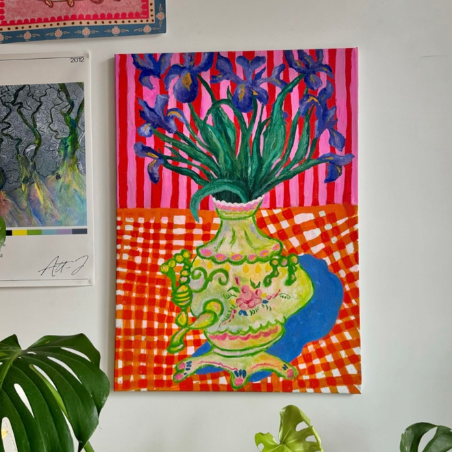 Ирисы в самоваре