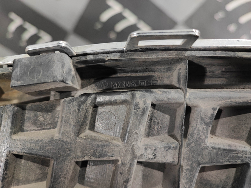 Решетка радиатора Kia Rio 4 X-Line 17-20 Б/У Оригинал 86350H0500