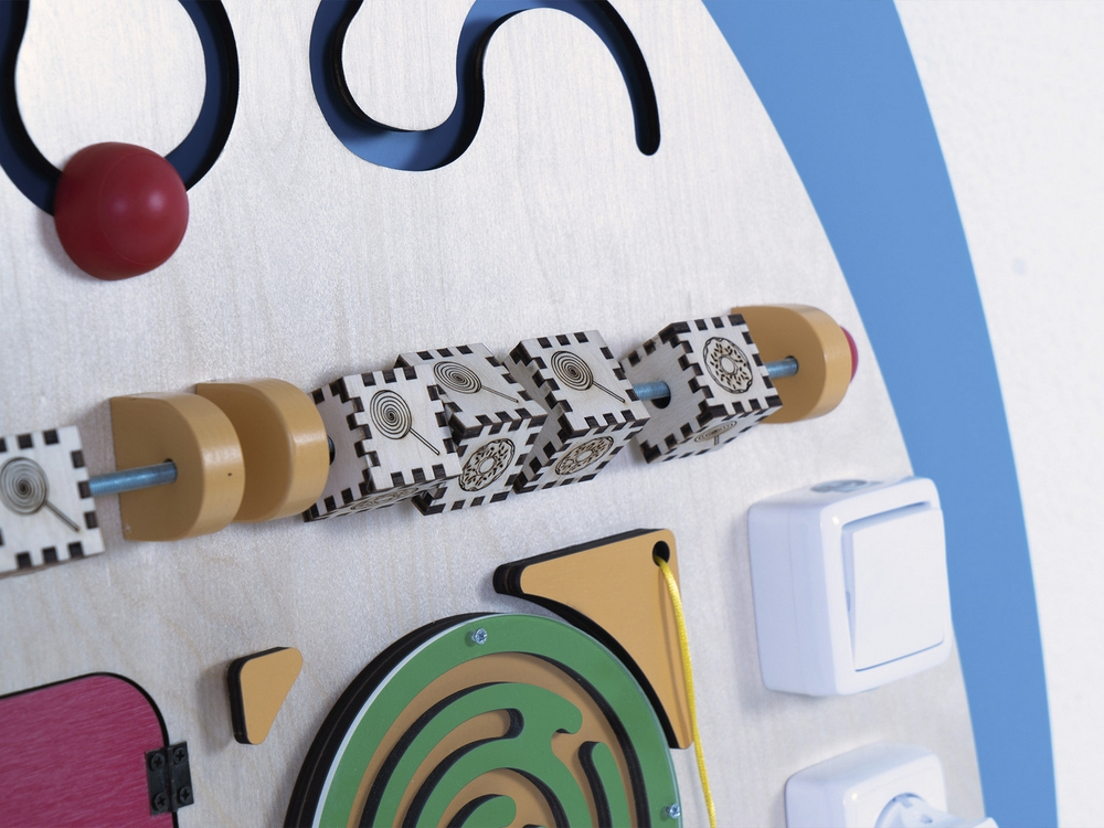 Бизиборд «Зёва»