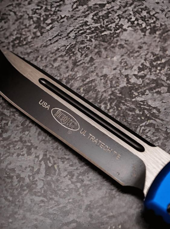Тактический нож фронтально выкидной автоматический Microtech Синий
