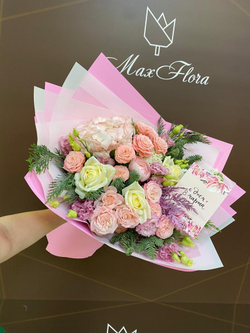 Букет 8 Марта М-5