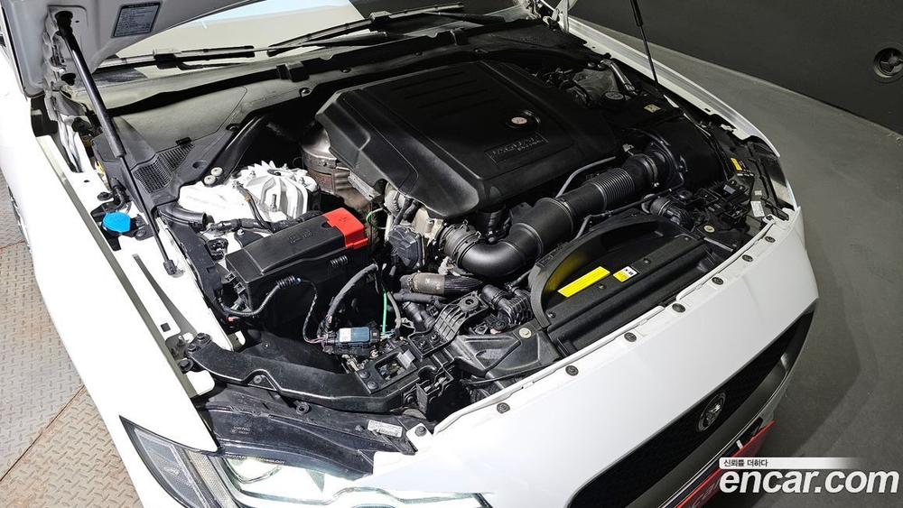 Jaguar XF (X260) 20d Portfolio AWD (10.2019)