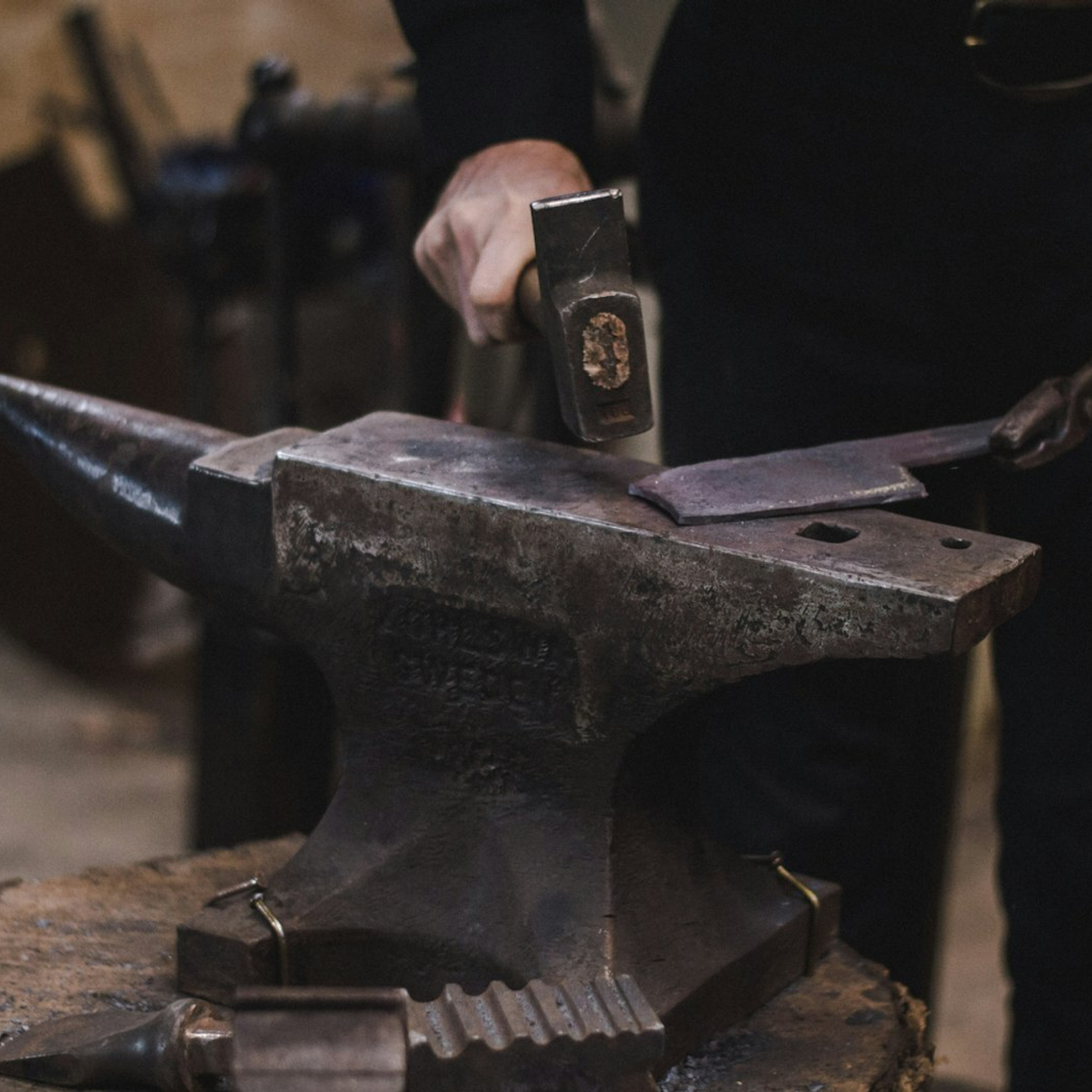 Закажите уникальные розетки!