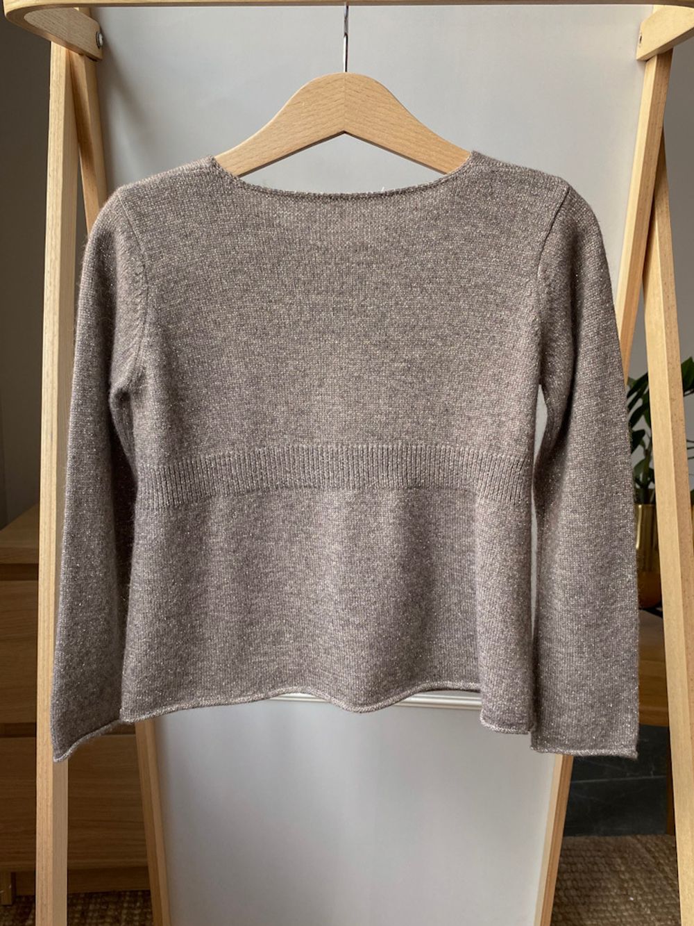 Кардиган, 104