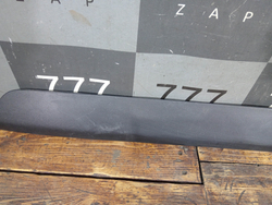 Накладка крышки багажника нижняя Toyota RAV4 V (XA50) 18-нв Б/У Оригинал 768020R070