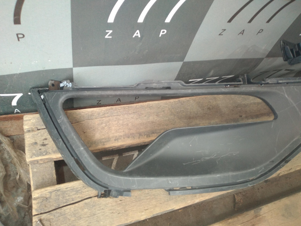 Решетка бампера Kia Sportage 3 (SL) 14-16 Б/У Оригинал 865613u000