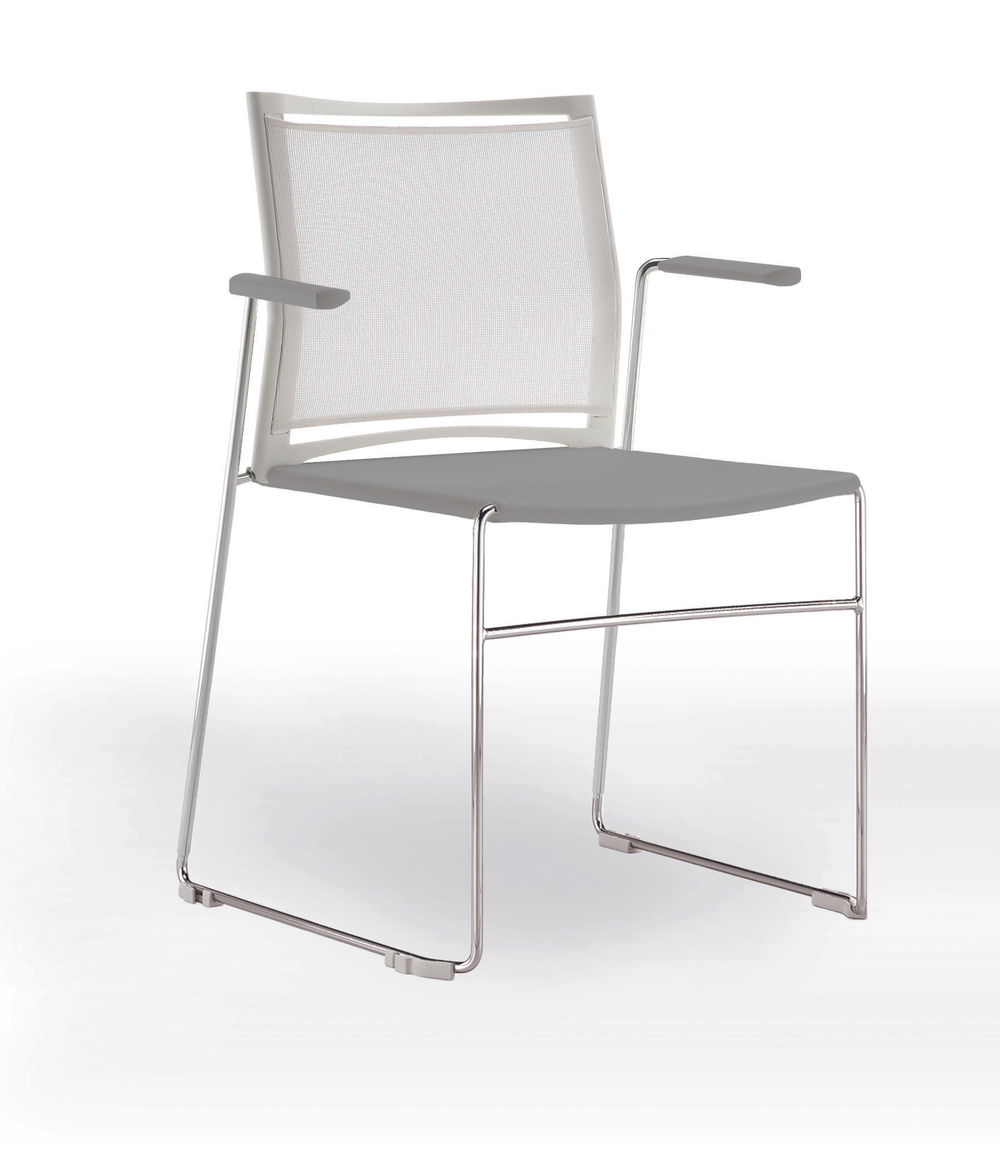 Web стул на полозьях с подлокотниками и спинкой-сеткой