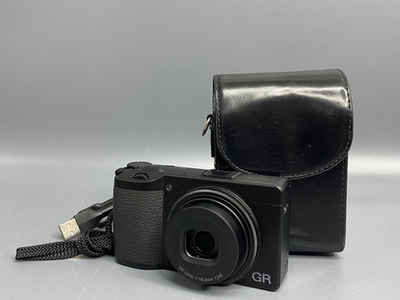Ricoh GR III 8100 Кадров