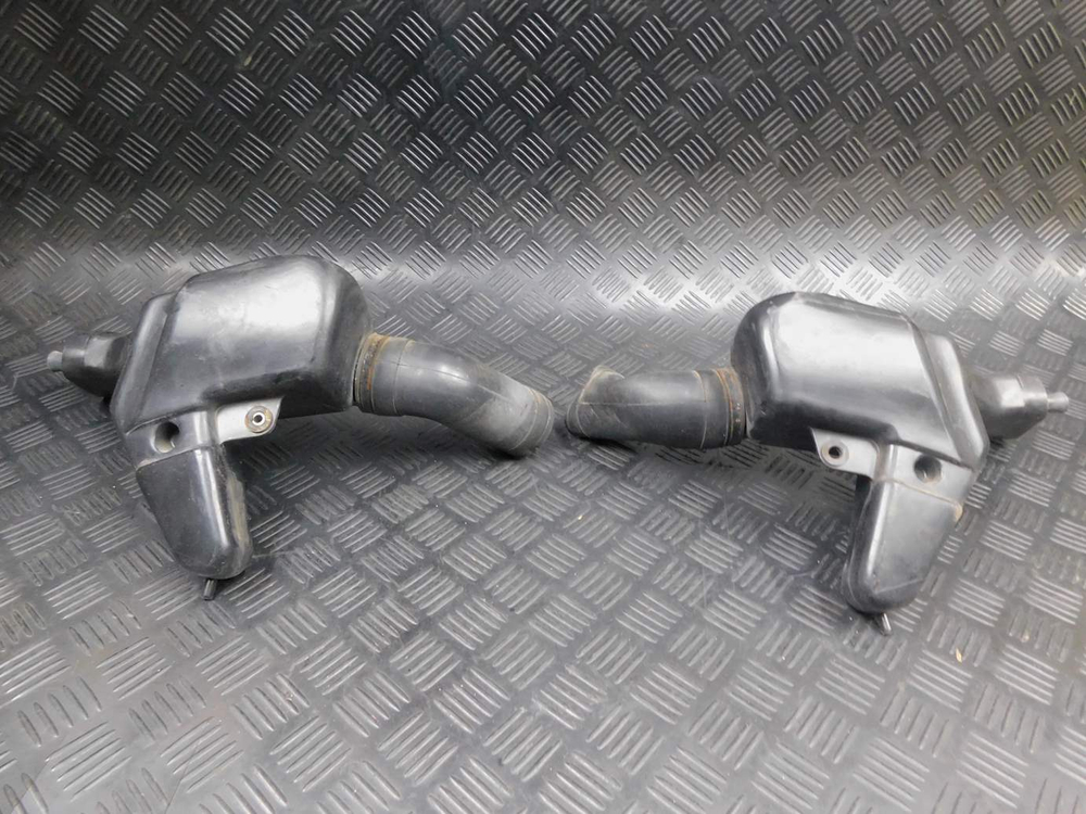 Воздуховоды Kawasaki ZZR 400 98 053133