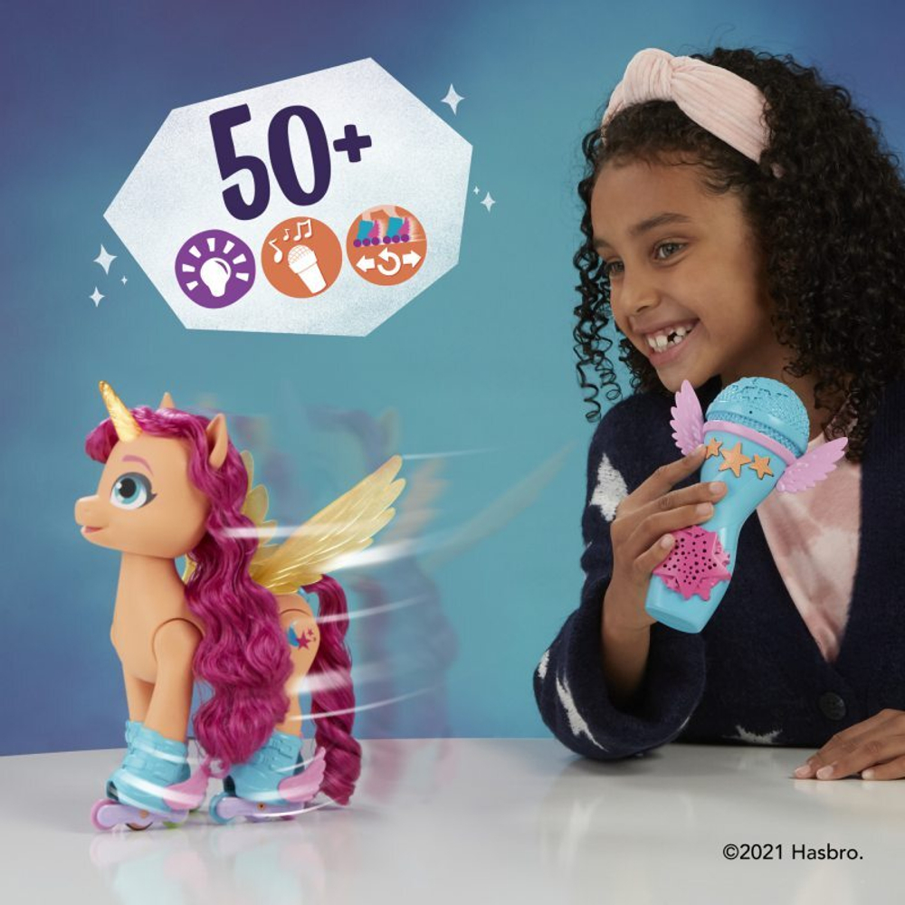 Hasbro My little Pony. Май Литл Пони на роликах с микрофоном