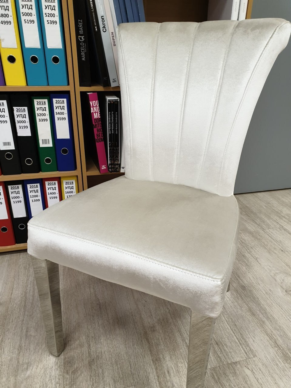 Стул FT185 бежевый