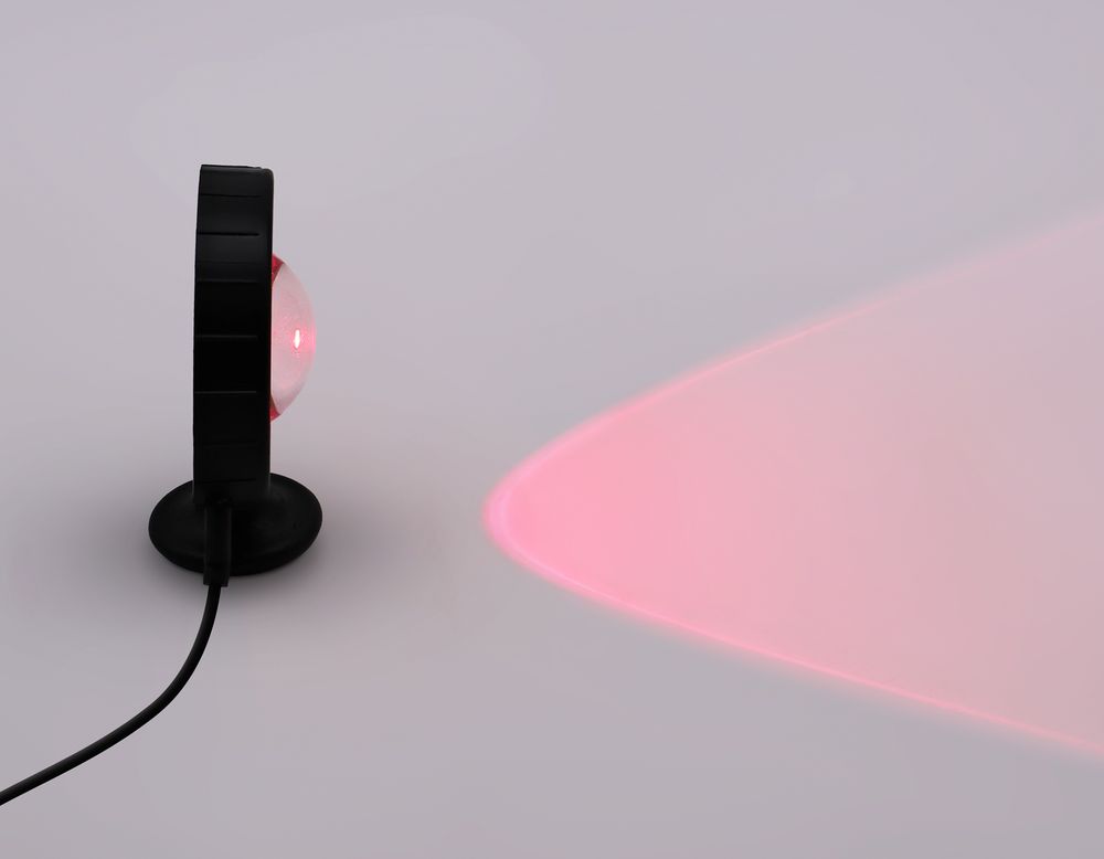 Ambrella Атмосферная светодиодная настольная лампа с пультом Desk DE8383