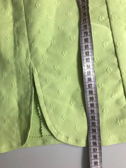 Платье-футляр в цвете фисташкового мороженого, фактурное, визуально 44 размер