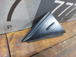 Накладка двери передней правой Toyota Highlander 4 (U70) 19-нв Б/У Оригинал 674950E010