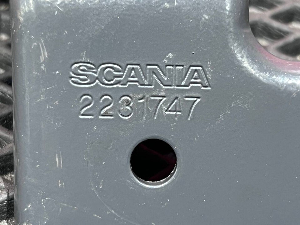 Кронштейн тормозных трубок