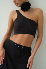 Топ ассиметричный с чокером