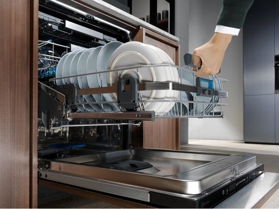 Встраиваемая посудомоечная машина Electrolux EEC 987300 L