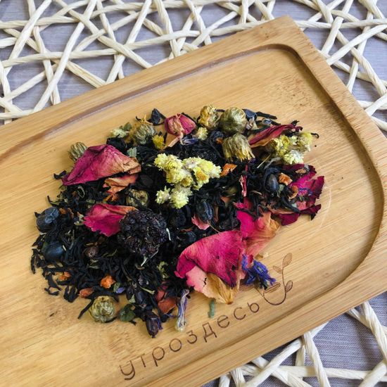 Чёрный чай листовой цветочный Сердечная радость, 40г