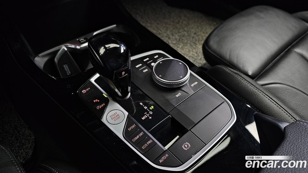 BMW 1 Series (F40) 120i Advantage (06.2021)