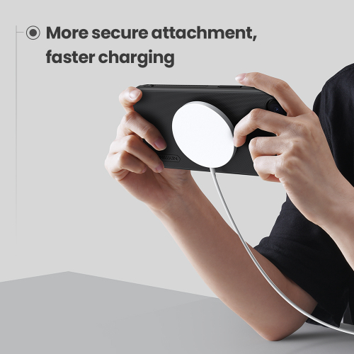 Чехол от Nillkin c поддержкой MagSafe для iPhone 16e, серия Super Frosted Shield Pro Magnetic Case