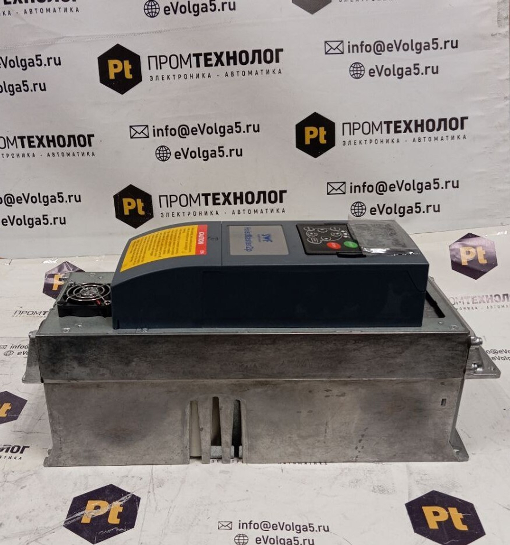 Vacon HoistMaster2p D2V007NF1N06 новое