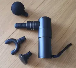 Booster Mini чёрного цвета со всеми насадками