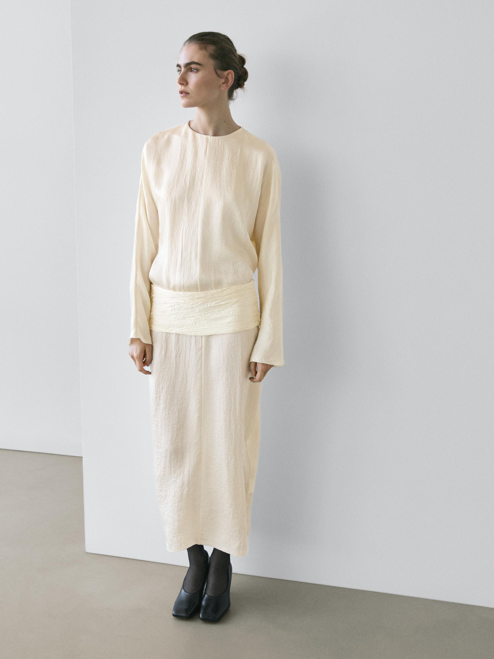 Massimo Dutti Платье миди с поясом - STUDIO, бежевый