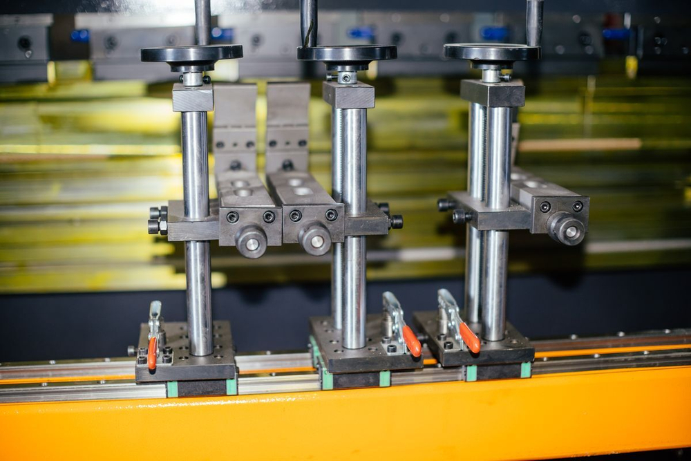 Гидравлический листогибочный пресс B-Power 30/1600