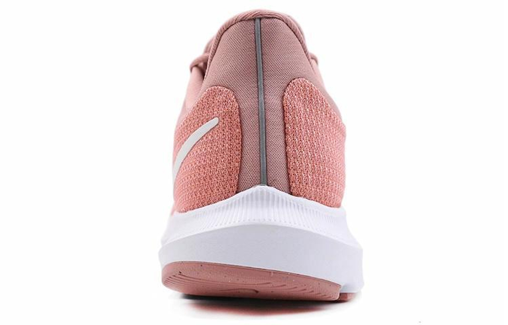Кроссовки Nike Quest (Женская размерная сетка)