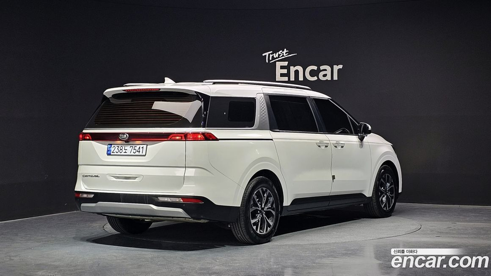 Kia Carnival (Sedona) 4 Generation 9-и местный Prestige (05.2021)