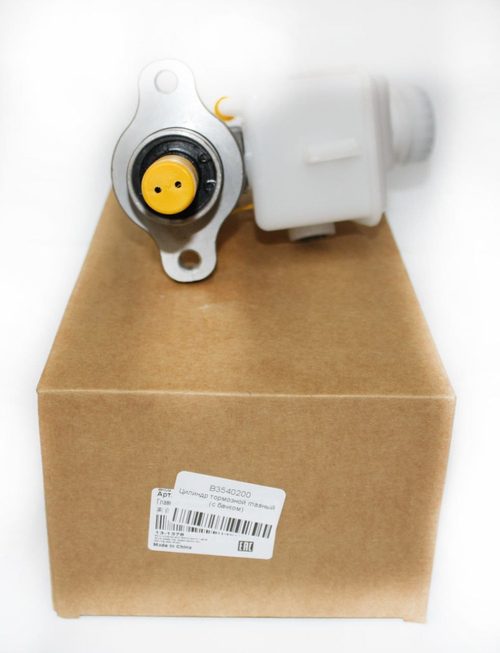 Цилиндр тормозной главный с бачком B3540200 Lifan Solano