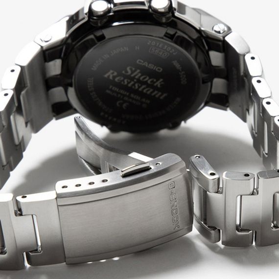 Наручные часы Casio AWM-500D-1A