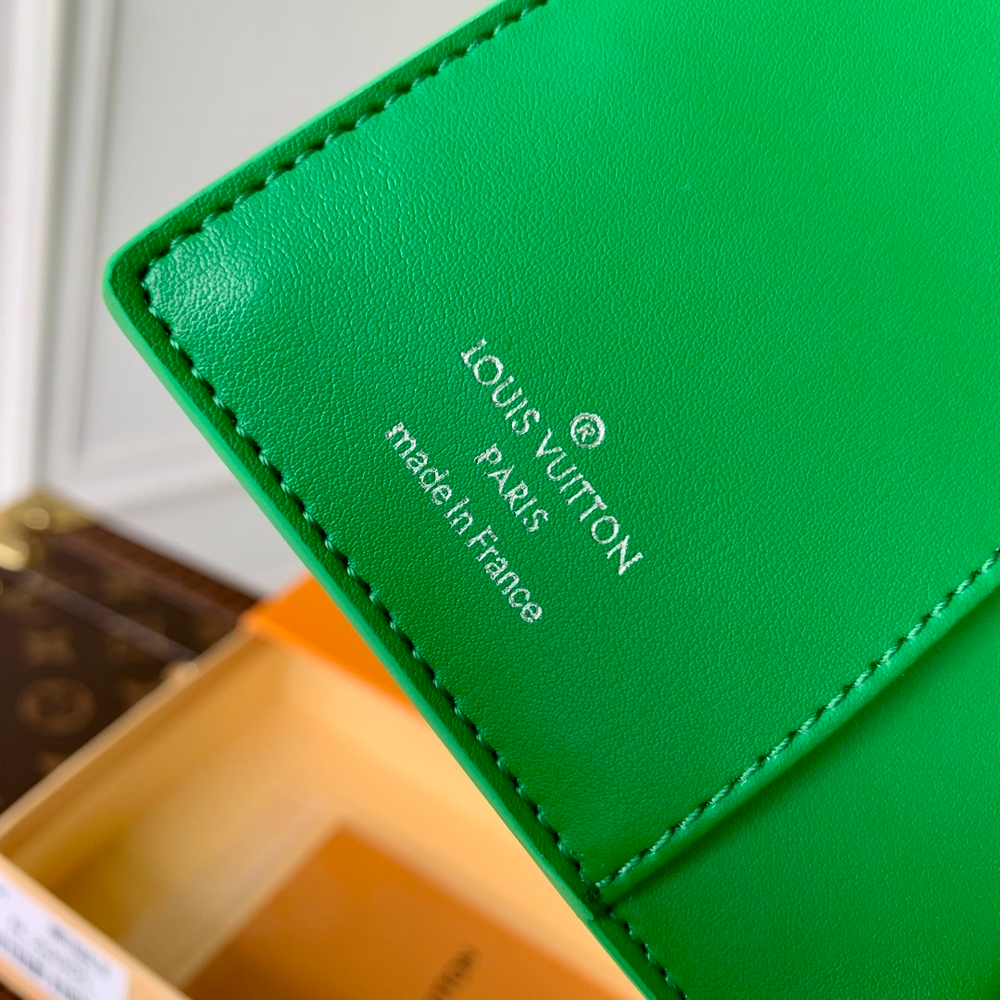 Louis Vuitton Small Ring Agenda