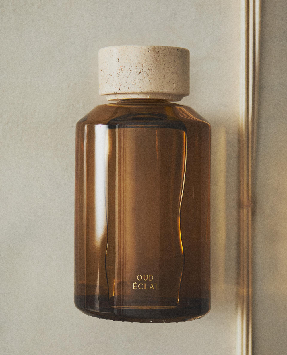Zara Home Аромадиффузор Oud clat 670 мл, тростниковые палочки микадо, аромат восточный древесный, Коричневый
