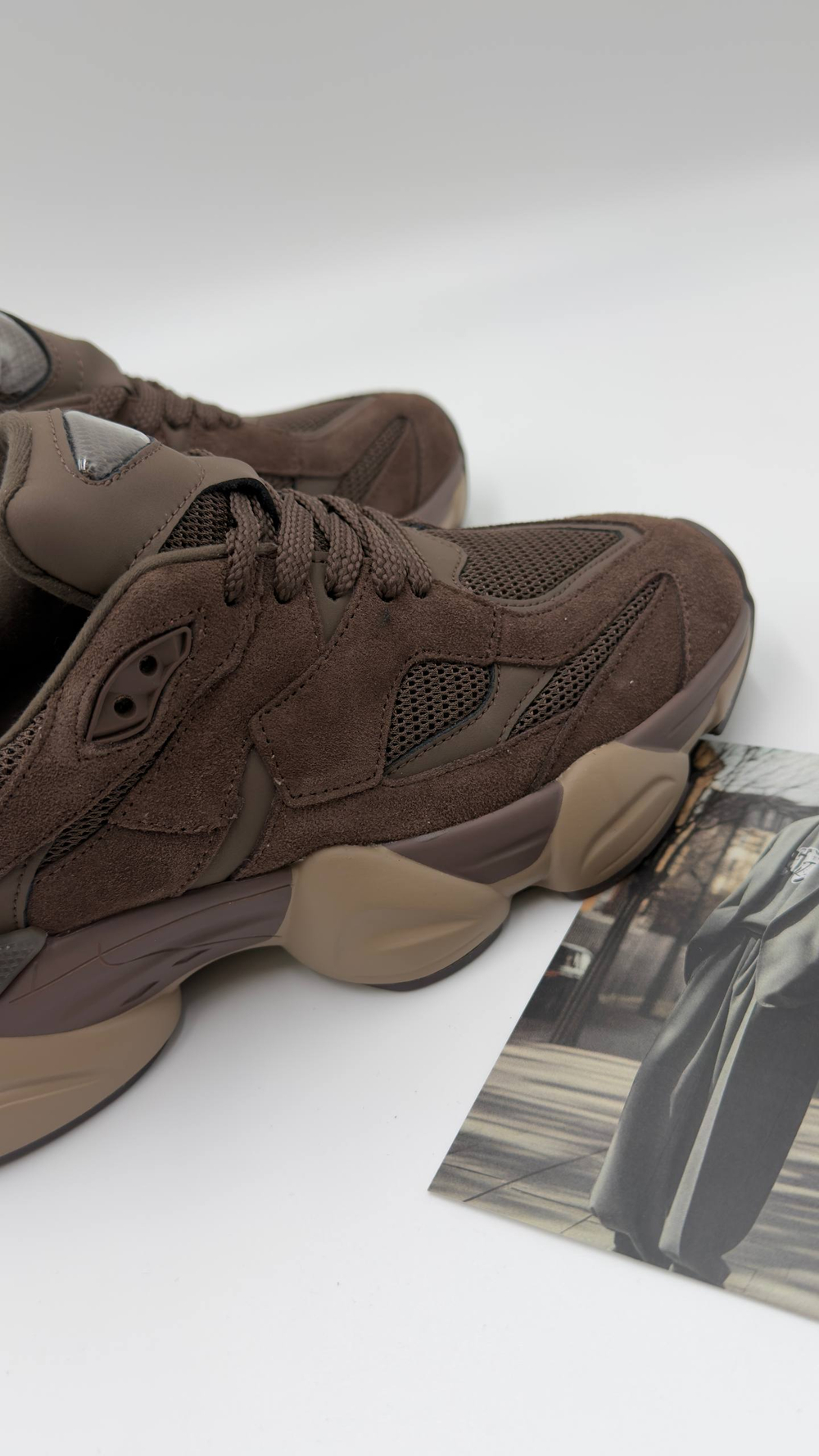 Кроссовки женские натуральная кожа/замша артикул 8888-40 цвет"шоколадный"