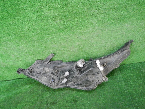 Фара правая Toyota Corolla 11 E160 (2015-2019) LED