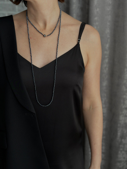 Нить-трансформер "Венеция" из венецианского бисера в оттенке марказит с серебряным магнитом