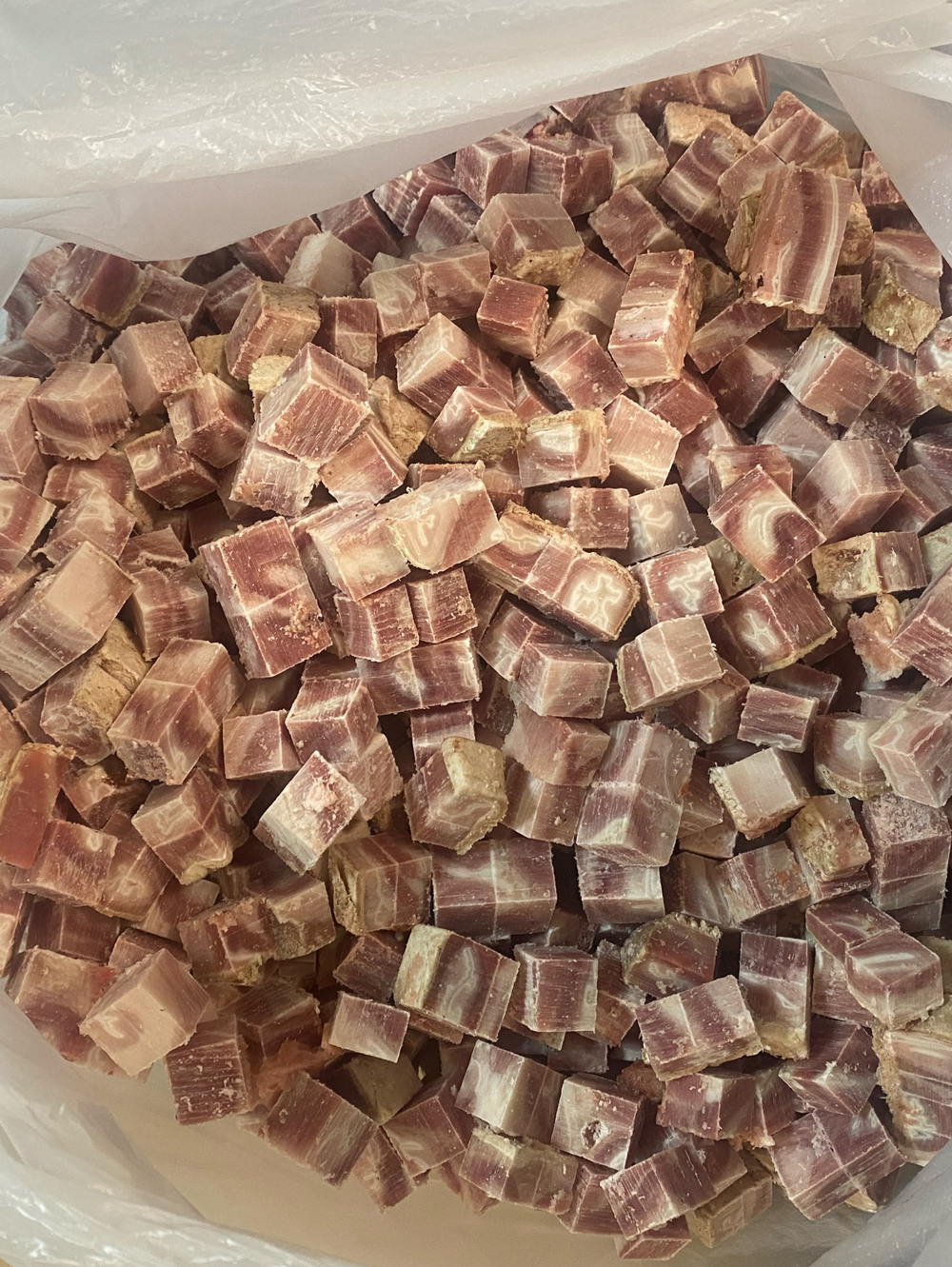 Обрезь баранья «пикало» (порционная нарезка мал.кубиками для щенков,мал.собачек)