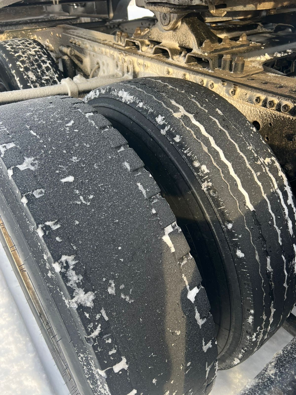 FAW J7 6x4 Седельный тягач CA4250P77K25T1E5 (Дизельный, 12.5 л, 553 л.с. АТ)