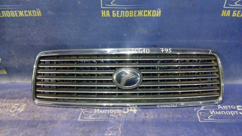 Решетка радиатора TOYOTA PROGRES 1998-2001