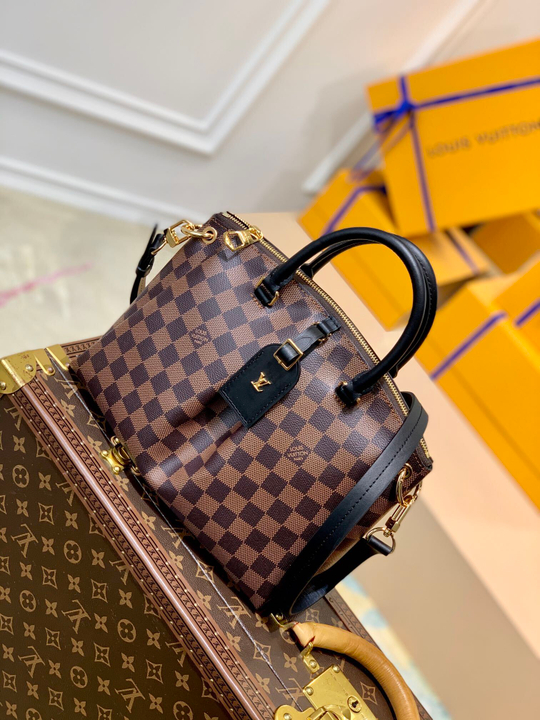 Louis Vuitton Boetie PM